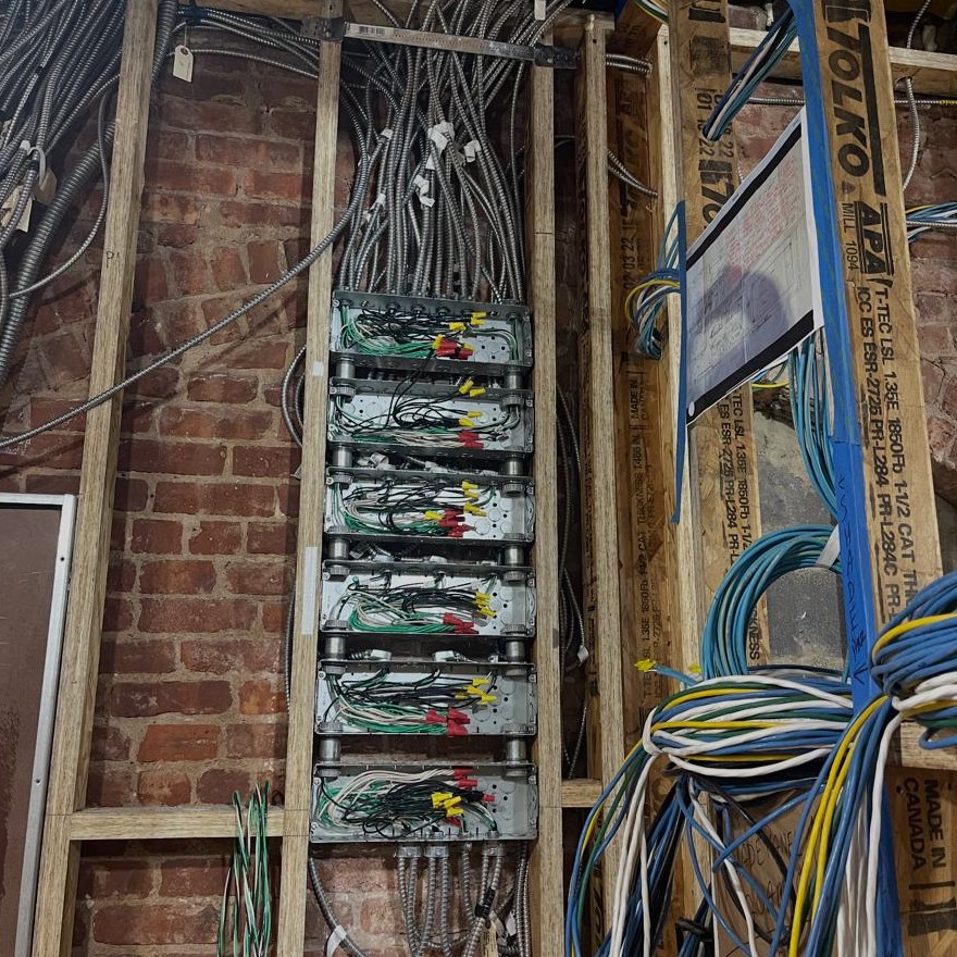 Electrical lighting project photo 30