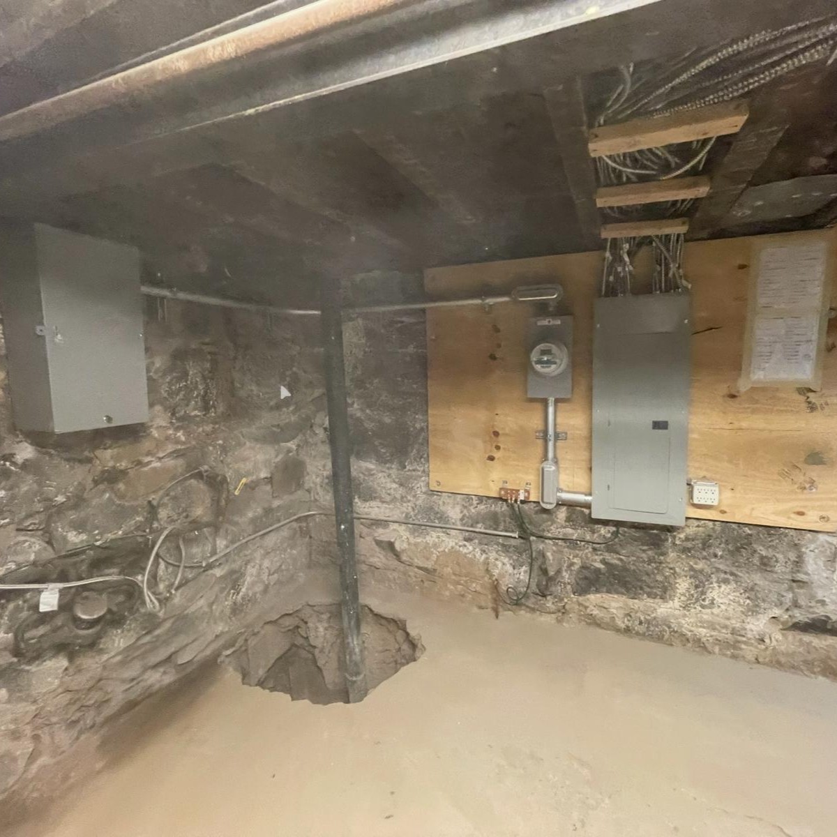 Electrical lighting project photo 32